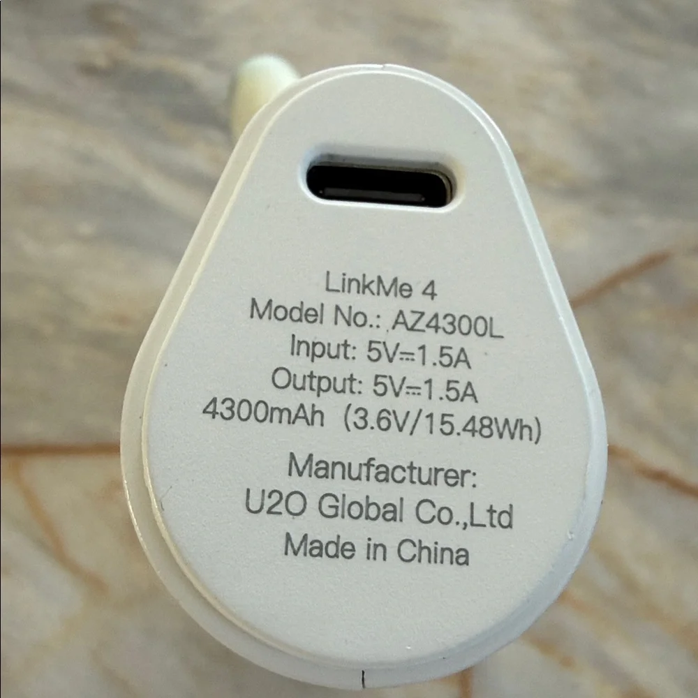 iWALK LinkMe 4 Portable Power Bank 4500mAh White Lightning Connector AZ4300L